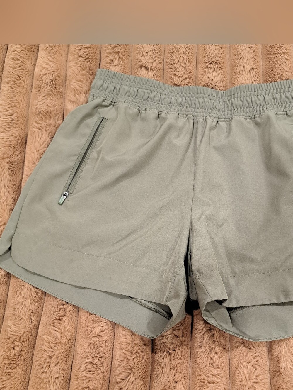 Embrace Life Womens Athleisure Olive Green Elastic Activewear Shorts Size Medium